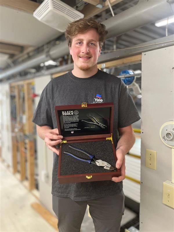 BCTC student holding an award